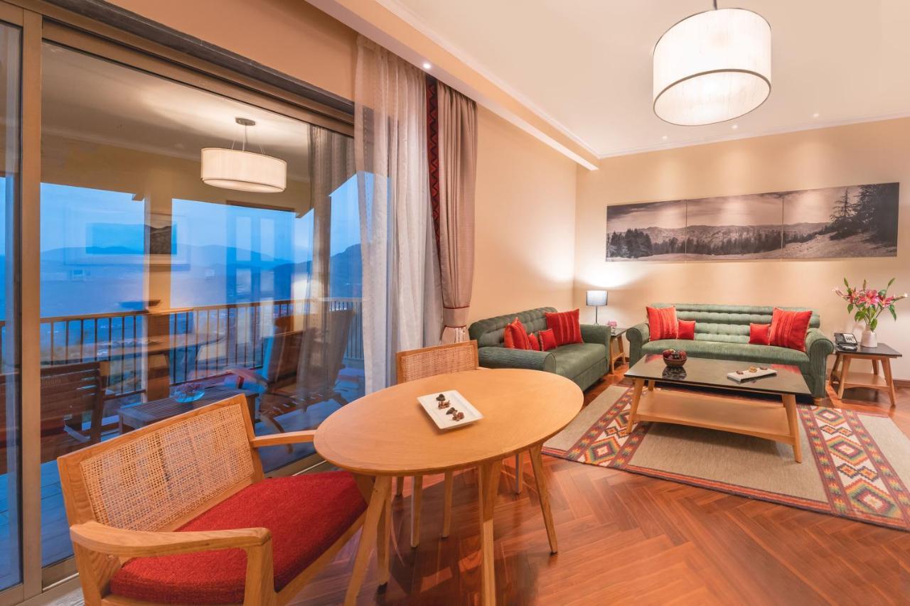 Taj Theog Resort & Spa Shimla Exterior photo